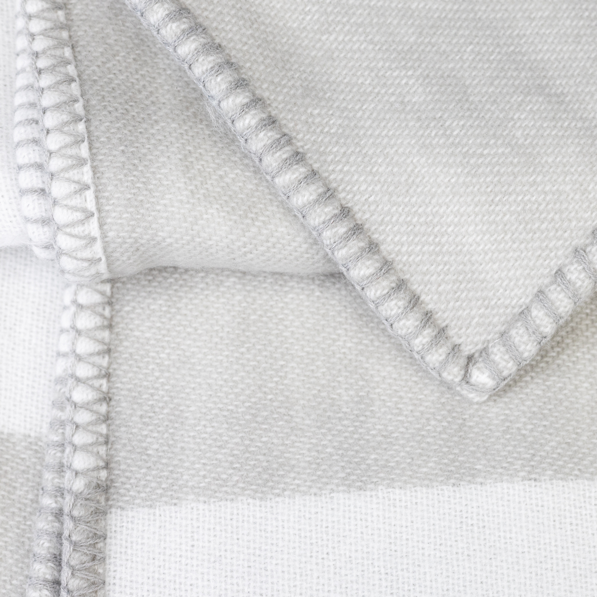 8072GRAWHT